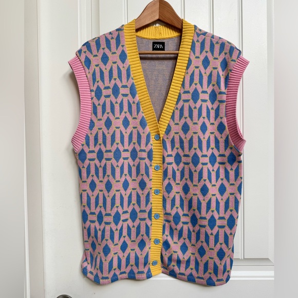 Zara Pink Blue Yellow Oversized Jacquard Buttoned Sweater Vest. Size M - Picture 2 of 6